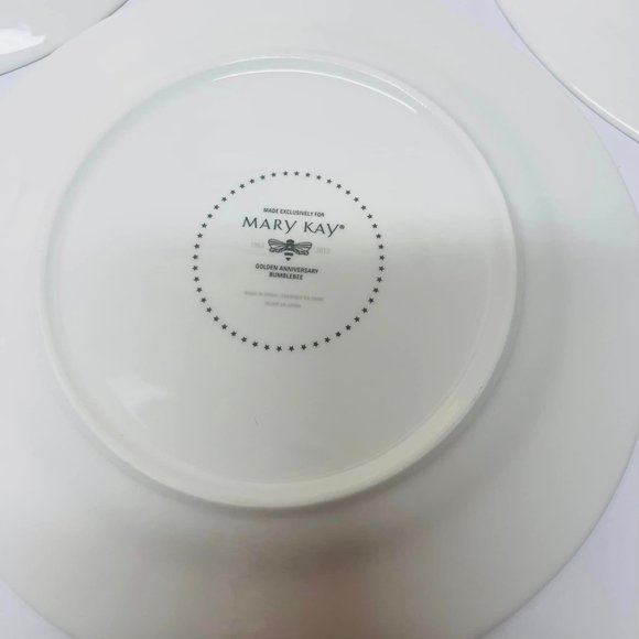 Mary Kay Golden Anniversary Bumblebee Dinnerware 1 place Set New with Open Box.. - Picture 9 of 12